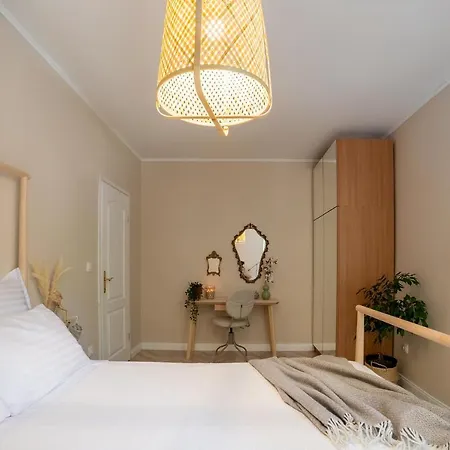 Apartment Great Location-luxury +free Parking