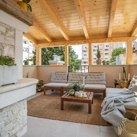 Lejlighed Great Location-luxury +free Parking Pula